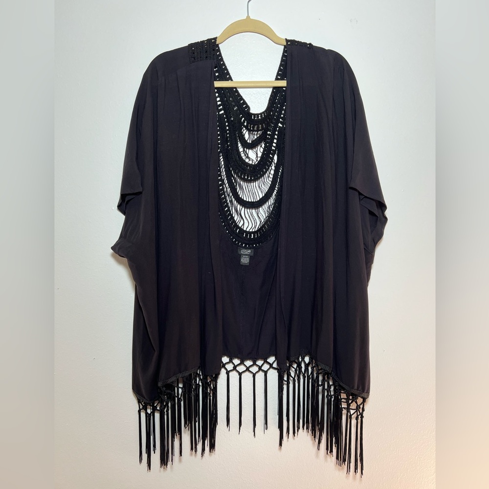 Roffe Black kimono style shawl with crochet detailing size  One size